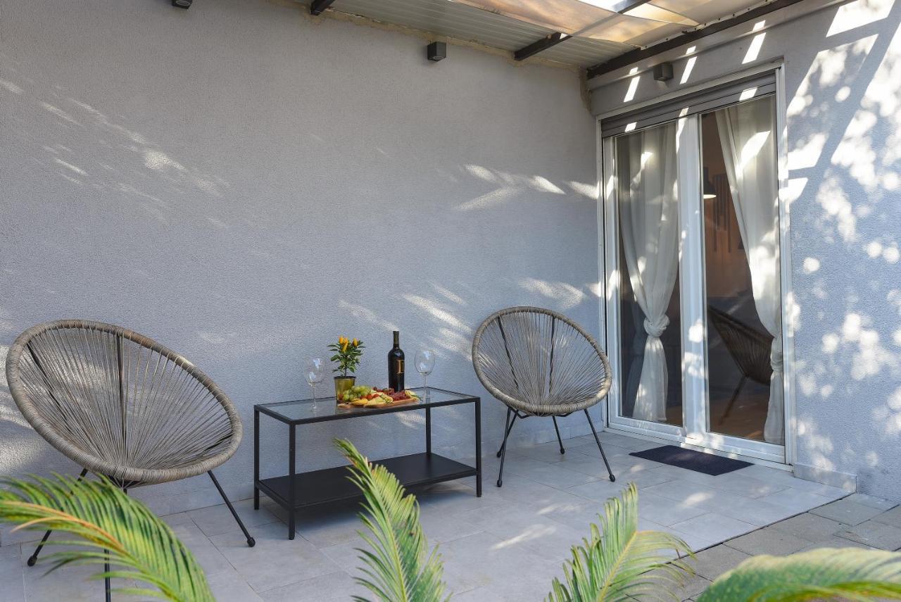 L&R Luxury Apartment- Free Parking Zadar Buitenkant foto